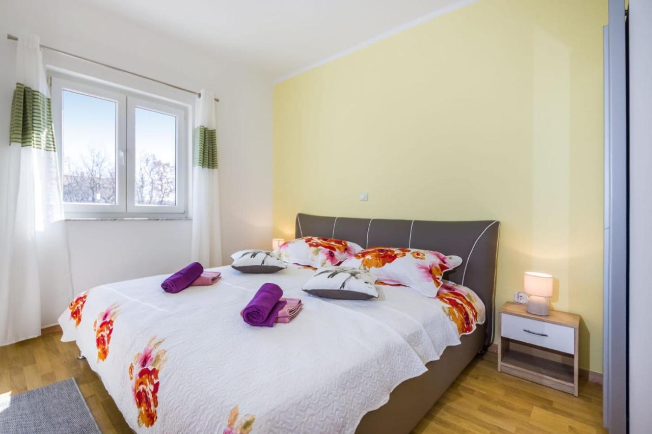 Kuca Za Odmor Danijela Villa Slivnica Ngoại thất bức ảnh